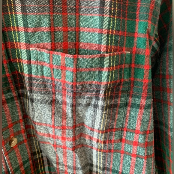 Redhead long sleeve shirt men’s size M has two pockets & button up - Picture 4 of 8